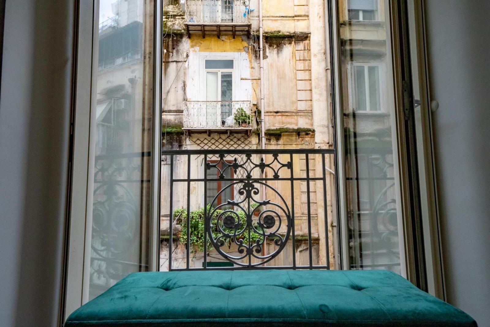 Bovio Boutique Studio Apartment Napoli Esterno foto